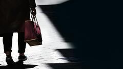 Verbraucher werden skeptischer und wollen sparen