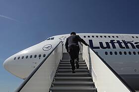 Lufthansa-Piloten stimmen für Streik