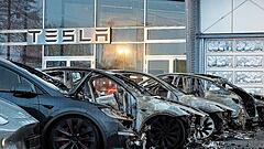 Panikräume bei Tesla sollen Mitarbeiter schützen