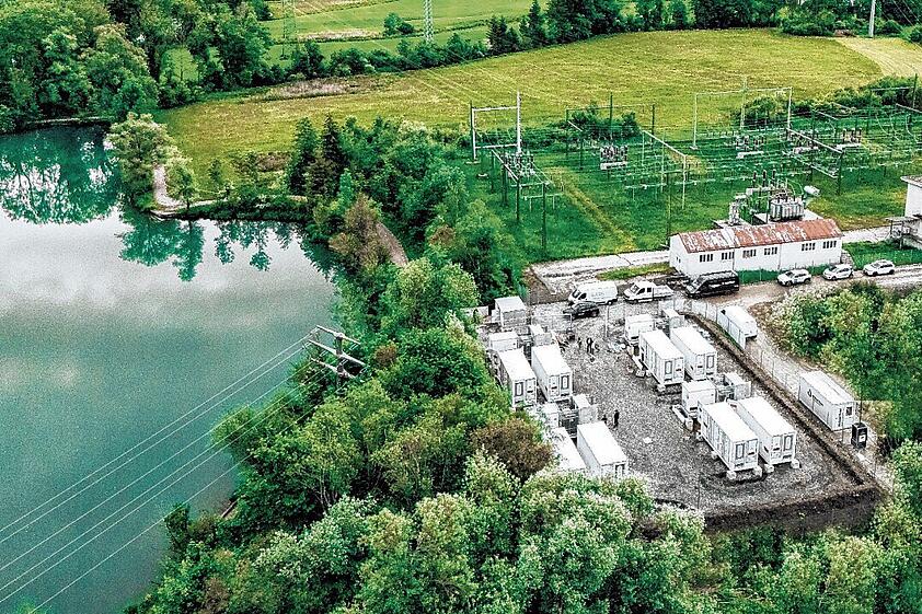 Netzbetreiber wollen Speicher-Boom in den Griff bekommen